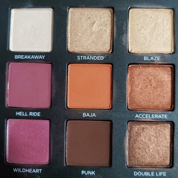 Born to Run eyeshadow palette UD - Picture 4 of 4